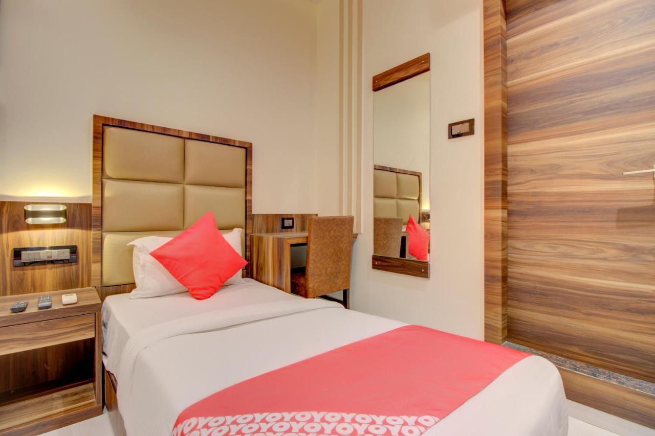 Oyo 76180 Hotel Meriton Mumbai Ngoại thất bức ảnh