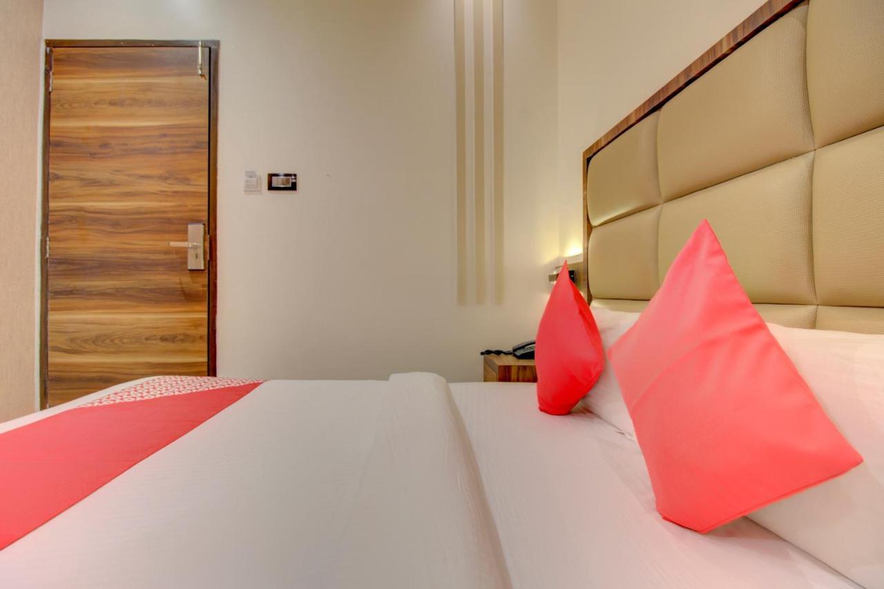Oyo 76180 Hotel Meriton Mumbai Ngoại thất bức ảnh